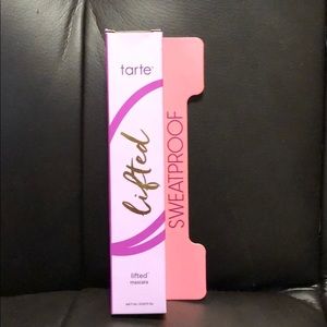 NWT Sweatproof Lifted Mascara